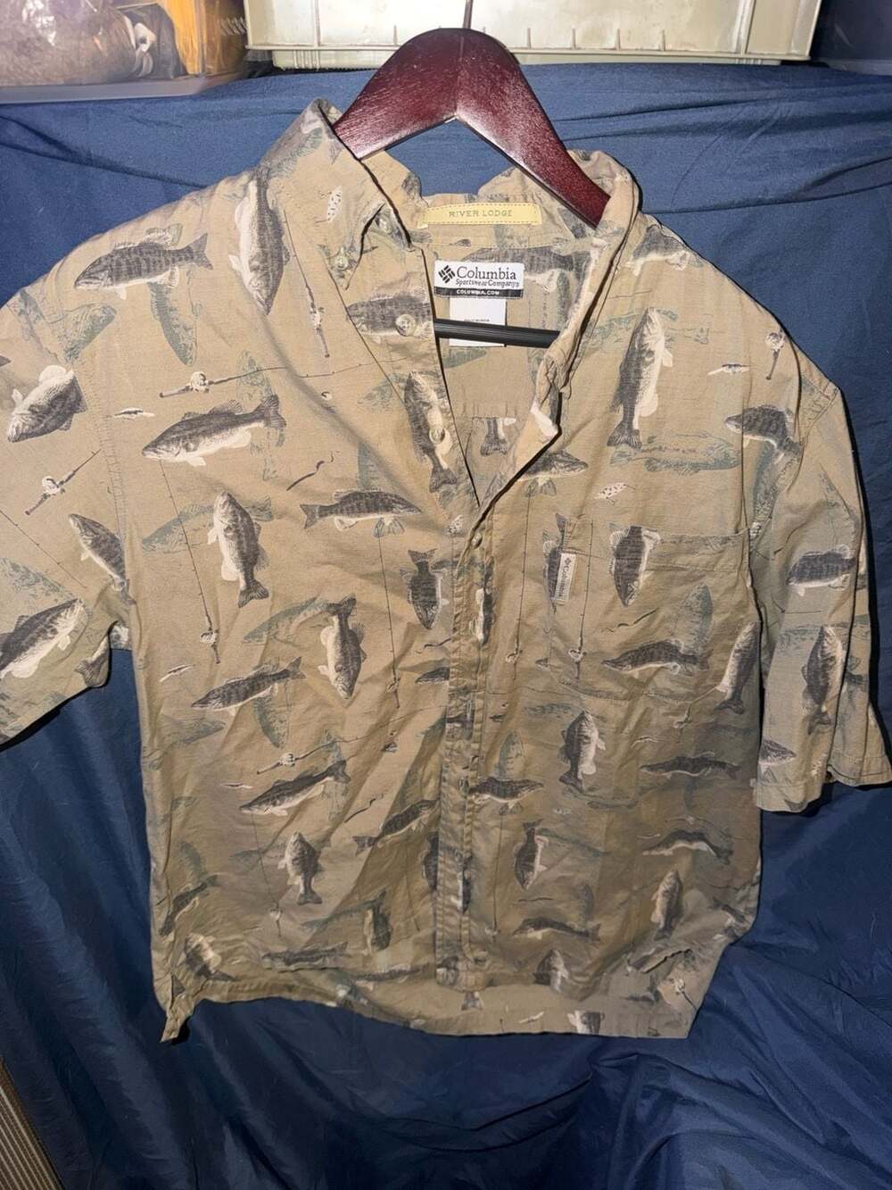 Columbia River Lodge PFG Fish Print Short Sleeve Button Down Shirt Size M A12